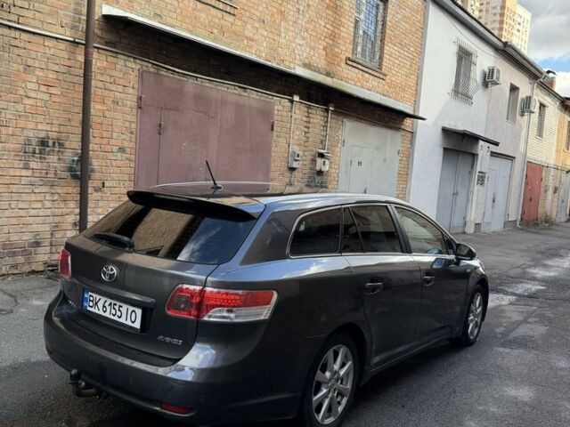Сірий Тойота Авенсіс, об'ємом двигуна 2.2 л та пробігом 215 тис. км за 8500 $, фото 11 на Automoto.ua