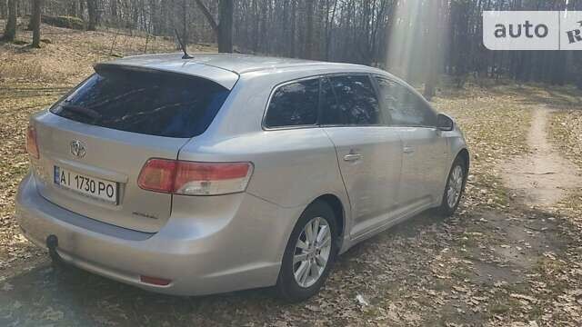 Серый Тойота Авенсис, объемом двигателя 2 л и пробегом 308 тыс. км за 7899 $, фото 3 на Automoto.ua