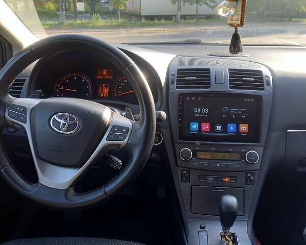 Серый Тойота Авенсис, объемом двигателя 2.23 л и пробегом 208 тыс. км за 9500 $, фото 8 на Automoto.ua