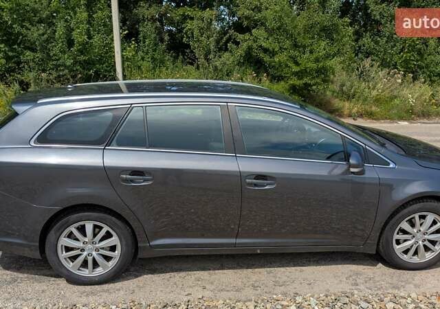 Сірий Тойота Авенсіс, об'ємом двигуна 2 л та пробігом 240 тис. км за 6800 $, фото 5 на Automoto.ua