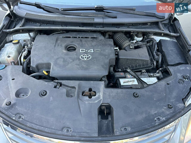 Сірий Тойота Авенсіс, об'ємом двигуна 2.2 л та пробігом 232 тис. км за 7999 $, фото 46 на Automoto.ua