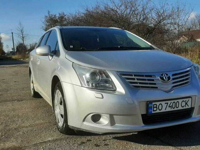 Серый Тойота Авенсис, объемом двигателя 2 л и пробегом 246 тыс. км за 8229 $, фото 1 на Automoto.ua