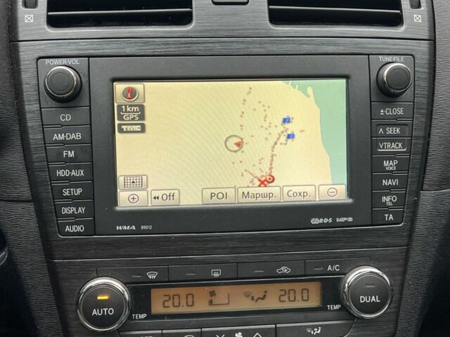 Серый Тойота Авенсис, объемом двигателя 2.2 л и пробегом 210 тыс. км за 9400 $, фото 19 на Automoto.ua