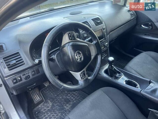 Серый Тойота Авенсис, объемом двигателя 2.23 л и пробегом 288 тыс. км за 6950 $, фото 35 на Automoto.ua