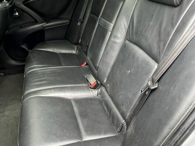 Серый Тойота Авенсис, объемом двигателя 2.2 л и пробегом 210 тыс. км за 9400 $, фото 15 на Automoto.ua