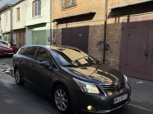 Сірий Тойота Авенсіс, об'ємом двигуна 2.2 л та пробігом 215 тис. км за 8500 $, фото 12 на Automoto.ua