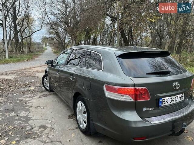 Серый Тойота Авенсис, объемом двигателя 2 л и пробегом 277 тыс. км за 8500 $, фото 12 на Automoto.ua