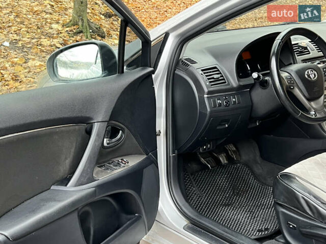 Серый Тойота Авенсис, объемом двигателя 2 л и пробегом 250 тыс. км за 6999 $, фото 38 на Automoto.ua
