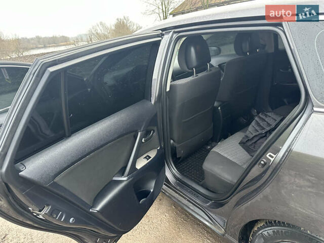 Серый Тойота Авенсис, объемом двигателя 2 л и пробегом 275 тыс. км за 8700 $, фото 12 на Automoto.ua