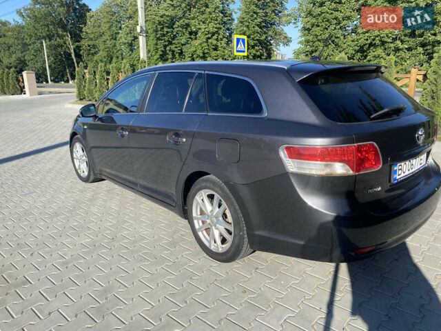 Серый Тойота Авенсис, объемом двигателя 2.2 л и пробегом 360 тыс. км за 8300 $, фото 3 на Automoto.ua