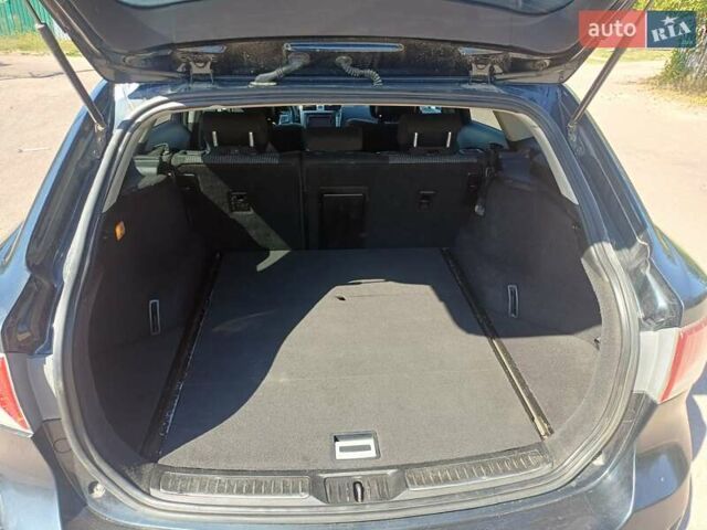 Серый Тойота Авенсис, объемом двигателя 2 л и пробегом 227 тыс. км за 8350 $, фото 8 на Automoto.ua