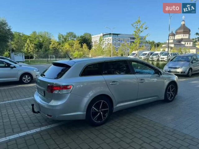 Серый Тойота Авенсис, объемом двигателя 2.23 л и пробегом 293 тыс. км за 9511 $, фото 2 на Automoto.ua
