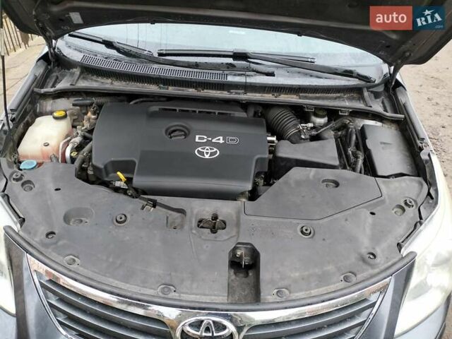 Серый Тойота Авенсис, объемом двигателя 2 л и пробегом 313 тыс. км за 8000 $, фото 8 на Automoto.ua