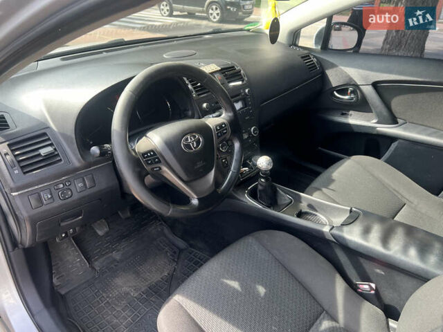 Серый Тойота Авенсис, объемом двигателя 2.23 л и пробегом 310 тыс. км за 7200 $, фото 20 на Automoto.ua