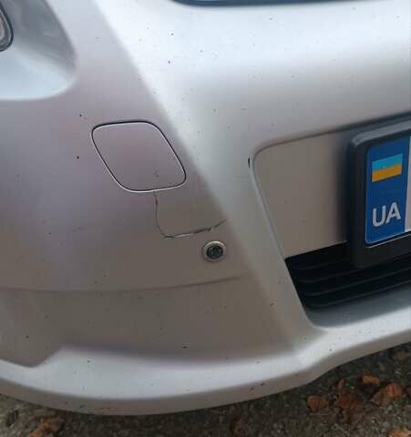 Серый Тойота Авенсис, объемом двигателя 2.23 л и пробегом 196 тыс. км за 9000 $, фото 17 на Automoto.ua