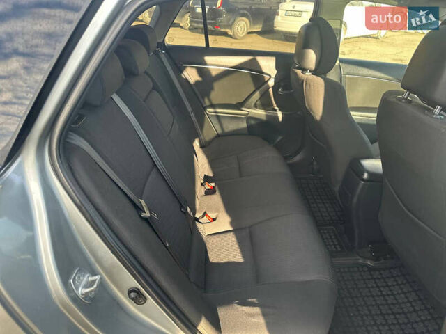 Сірий Тойота Авенсіс, об'ємом двигуна 2.23 л та пробігом 267 тис. км за 6700 $, фото 18 на Automoto.ua