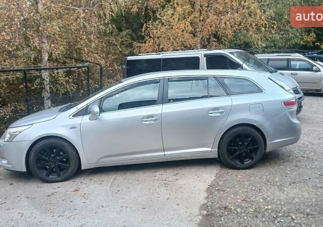 Серый Тойота Авенсис, объемом двигателя 2.23 л и пробегом 196 тыс. км за 9000 $, фото 7 на Automoto.ua