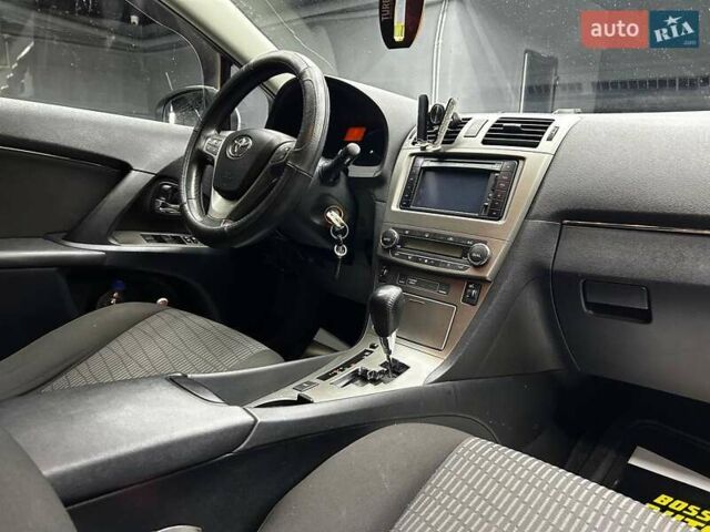 Сірий Тойота Авенсіс, об'ємом двигуна 2.23 л та пробігом 198 тис. км за 9800 $, фото 16 на Automoto.ua