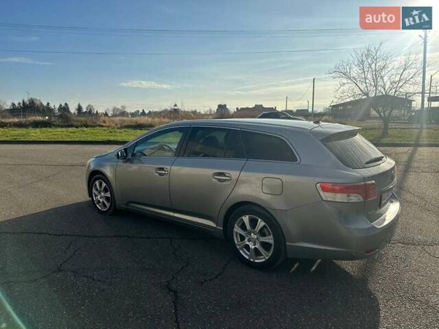 Серый Тойота Авенсис, объемом двигателя 2.2 л и пробегом 240 тыс. км за 6950 $, фото 7 на Automoto.ua