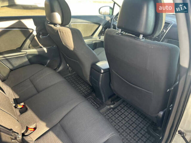 Сірий Тойота Авенсіс, об'ємом двигуна 2.23 л та пробігом 267 тис. км за 6700 $, фото 19 на Automoto.ua