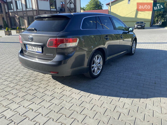 Серый Тойота Авенсис, объемом двигателя 2.2 л и пробегом 359 тыс. км за 8500 $, фото 2 на Automoto.ua