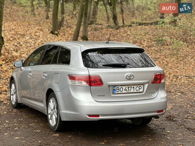 Серый Тойота Авенсис, объемом двигателя 2 л и пробегом 250 тыс. км за 6999 $, фото 25 на Automoto.ua