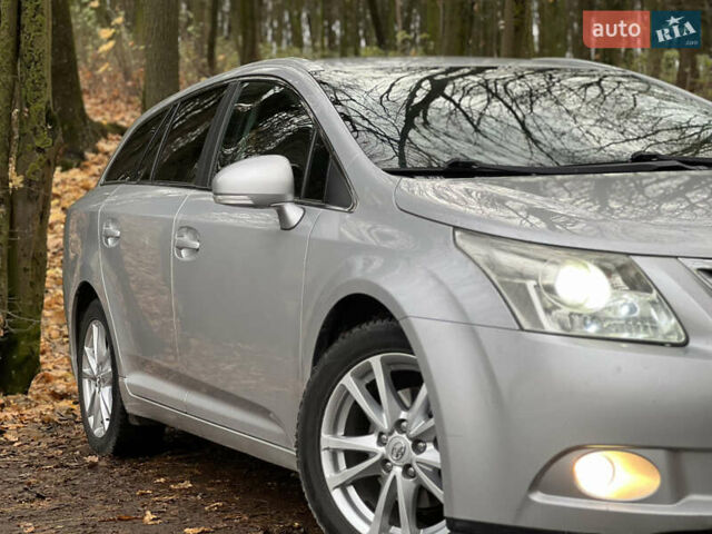 Серый Тойота Авенсис, объемом двигателя 2 л и пробегом 250 тыс. км за 6999 $, фото 24 на Automoto.ua