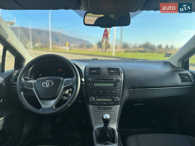 Сірий Тойота Авенсіс, об'ємом двигуна 2.23 л та пробігом 267 тис. км за 6700 $, фото 24 на Automoto.ua