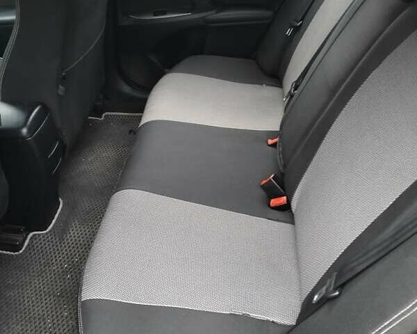 Серый Тойота Авенсис, объемом двигателя 2 л и пробегом 313 тыс. км за 8000 $, фото 11 на Automoto.ua