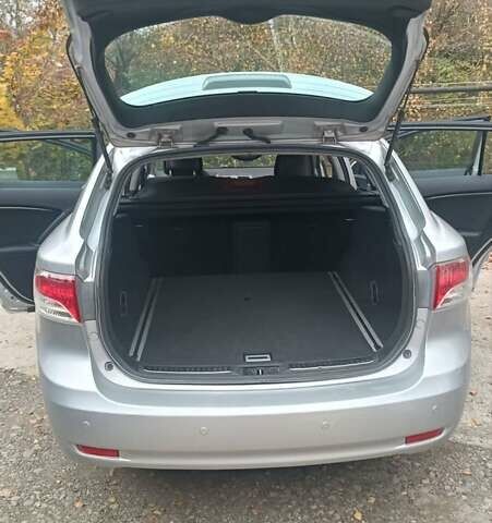 Серый Тойота Авенсис, объемом двигателя 2.23 л и пробегом 196 тыс. км за 9000 $, фото 14 на Automoto.ua