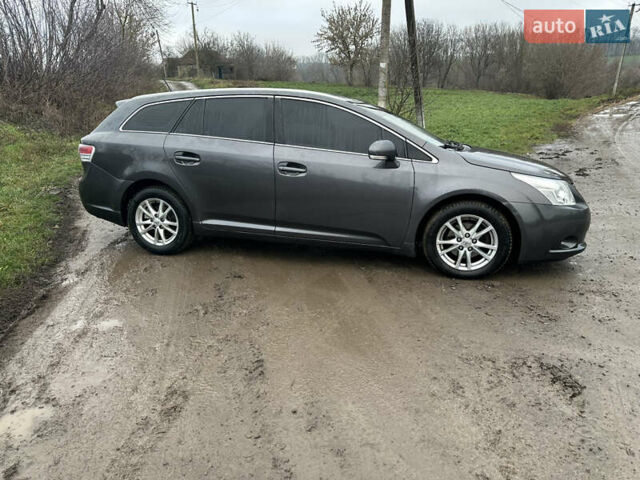 Серый Тойота Авенсис, объемом двигателя 2 л и пробегом 275 тыс. км за 8700 $, фото 4 на Automoto.ua