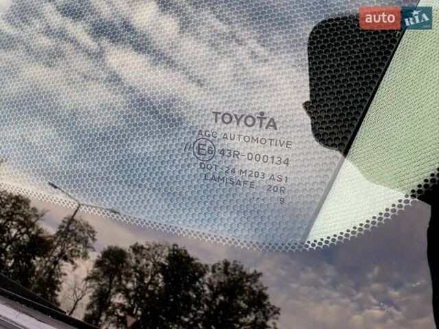 Серый Тойота Авенсис, объемом двигателя 1.6 л и пробегом 200 тыс. км за 8400 $, фото 34 на Automoto.ua