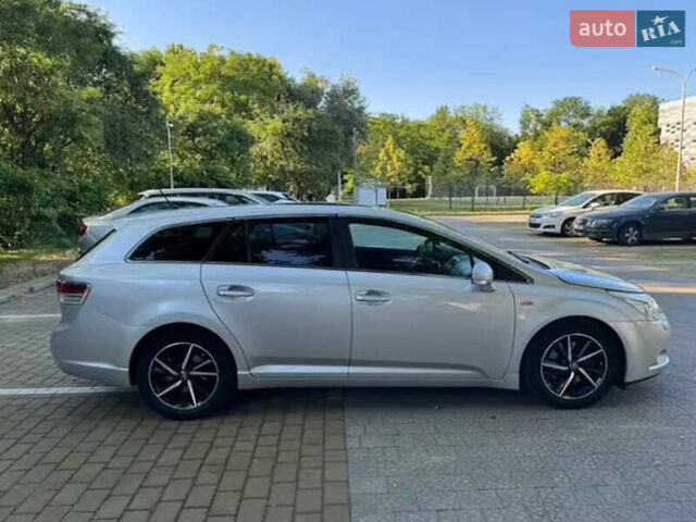 Серый Тойота Авенсис, объемом двигателя 2.23 л и пробегом 293 тыс. км за 9511 $, фото 1 на Automoto.ua