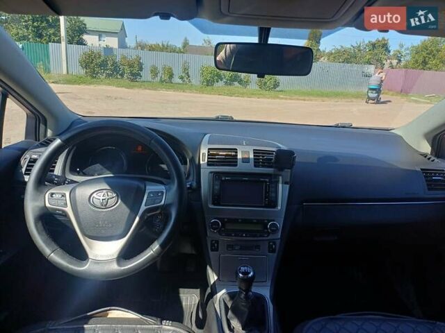 Серый Тойота Авенсис, объемом двигателя 2 л и пробегом 227 тыс. км за 8350 $, фото 5 на Automoto.ua