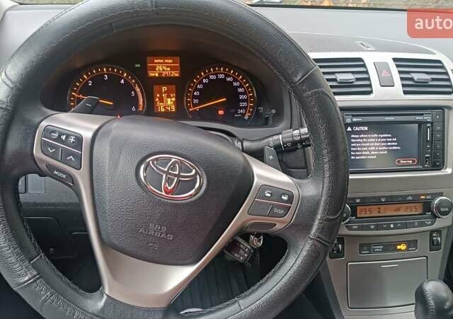 Серый Тойота Авенсис, объемом двигателя 2.23 л и пробегом 196 тыс. км за 9000 $, фото 16 на Automoto.ua