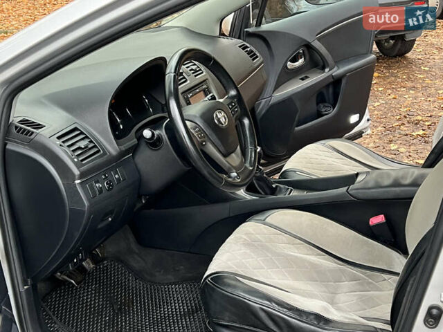 Серый Тойота Авенсис, объемом двигателя 2 л и пробегом 250 тыс. км за 6999 $, фото 41 на Automoto.ua
