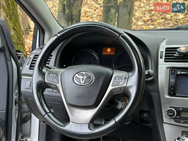 Серый Тойота Авенсис, объемом двигателя 2 л и пробегом 250 тыс. км за 6999 $, фото 53 на Automoto.ua