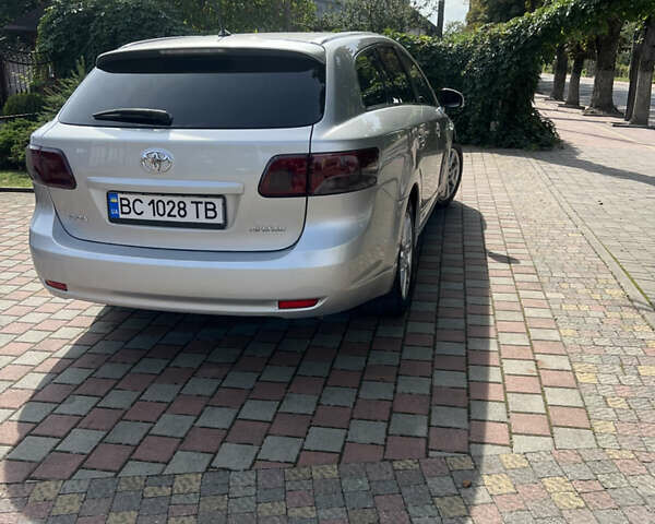 Серый Тойота Авенсис, объемом двигателя 2.23 л и пробегом 310 тыс. км за 7200 $, фото 12 на Automoto.ua