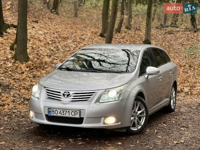 Серый Тойота Авенсис, объемом двигателя 2 л и пробегом 250 тыс. км за 6999 $, фото 6 на Automoto.ua