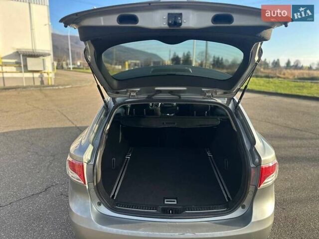 Серый Тойота Авенсис, объемом двигателя 2.2 л и пробегом 240 тыс. км за 6950 $, фото 27 на Automoto.ua