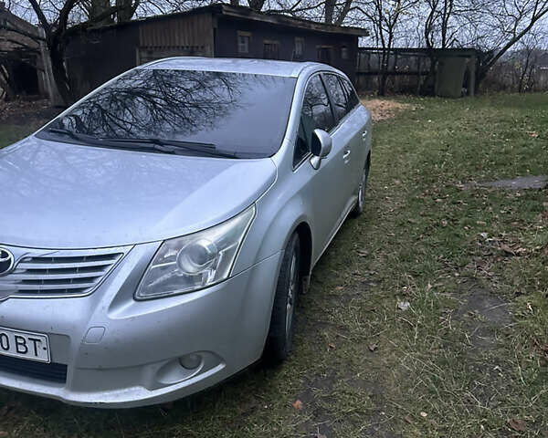 Серый Тойота Авенсис, объемом двигателя 2 л и пробегом 357 тыс. км за 6000 $, фото 4 на Automoto.ua