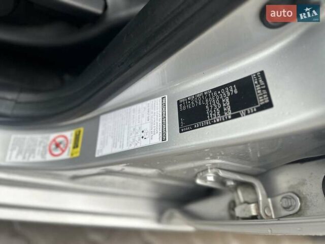 Сірий Тойота Авенсіс, об'ємом двигуна 2 л та пробігом 251 тис. км за 7999 $, фото 37 на Automoto.ua