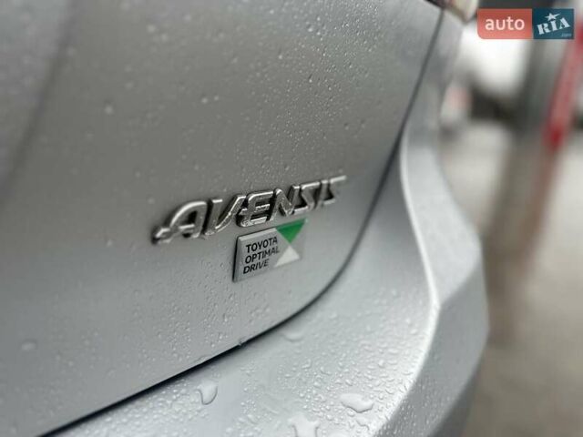 Сірий Тойота Авенсіс, об'ємом двигуна 2 л та пробігом 251 тис. км за 7999 $, фото 32 на Automoto.ua