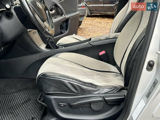 Серый Тойота Авенсис, объемом двигателя 2 л и пробегом 250 тыс. км за 6999 $, фото 39 на Automoto.ua