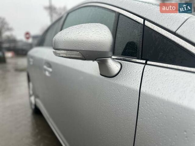 Сірий Тойота Авенсіс, об'ємом двигуна 2 л та пробігом 251 тис. км за 7999 $, фото 34 на Automoto.ua