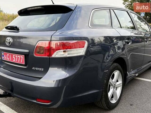 Серый Тойота Авенсис, объемом двигателя 1.6 л и пробегом 200 тыс. км за 8400 $, фото 17 на Automoto.ua
