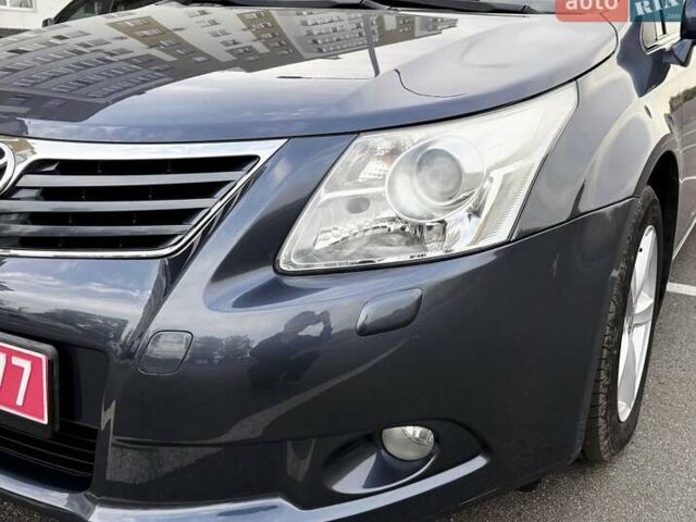Серый Тойота Авенсис, объемом двигателя 1.6 л и пробегом 200 тыс. км за 8400 $, фото 11 на Automoto.ua