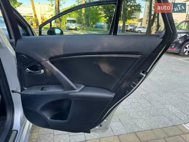 Серый Тойота Авенсис, объемом двигателя 2.23 л и пробегом 293 тыс. км за 9511 $, фото 13 на Automoto.ua