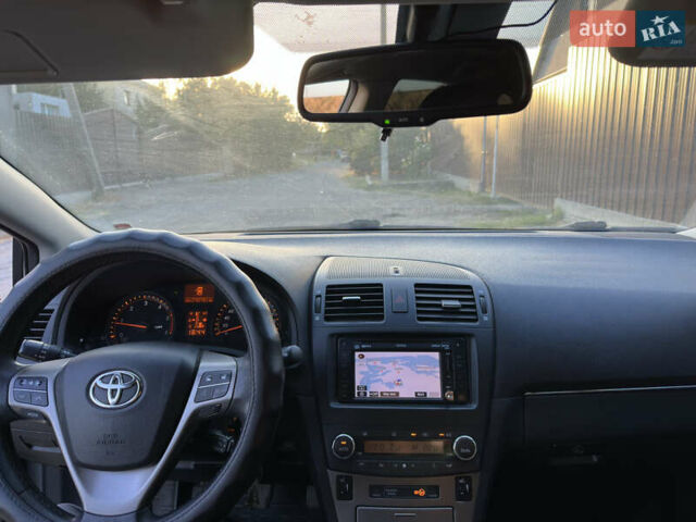 Серый Тойота Авенсис, объемом двигателя 2 л и пробегом 280 тыс. км за 8950 $, фото 6 на Automoto.ua