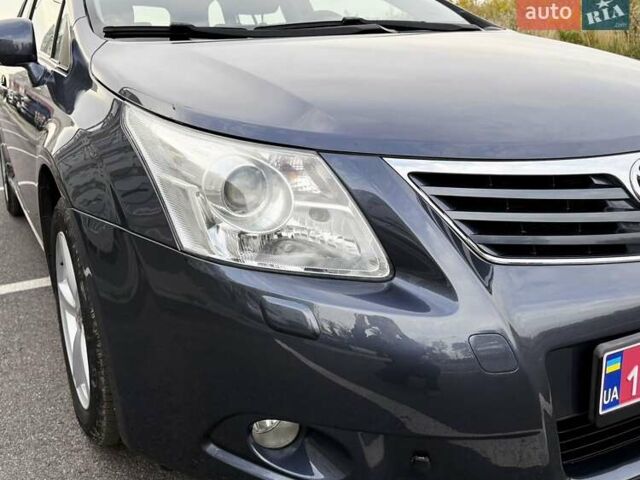 Серый Тойота Авенсис, объемом двигателя 1.6 л и пробегом 200 тыс. км за 8400 $, фото 12 на Automoto.ua